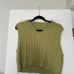 Green Cable Knit Sleeveless Sweater Vest